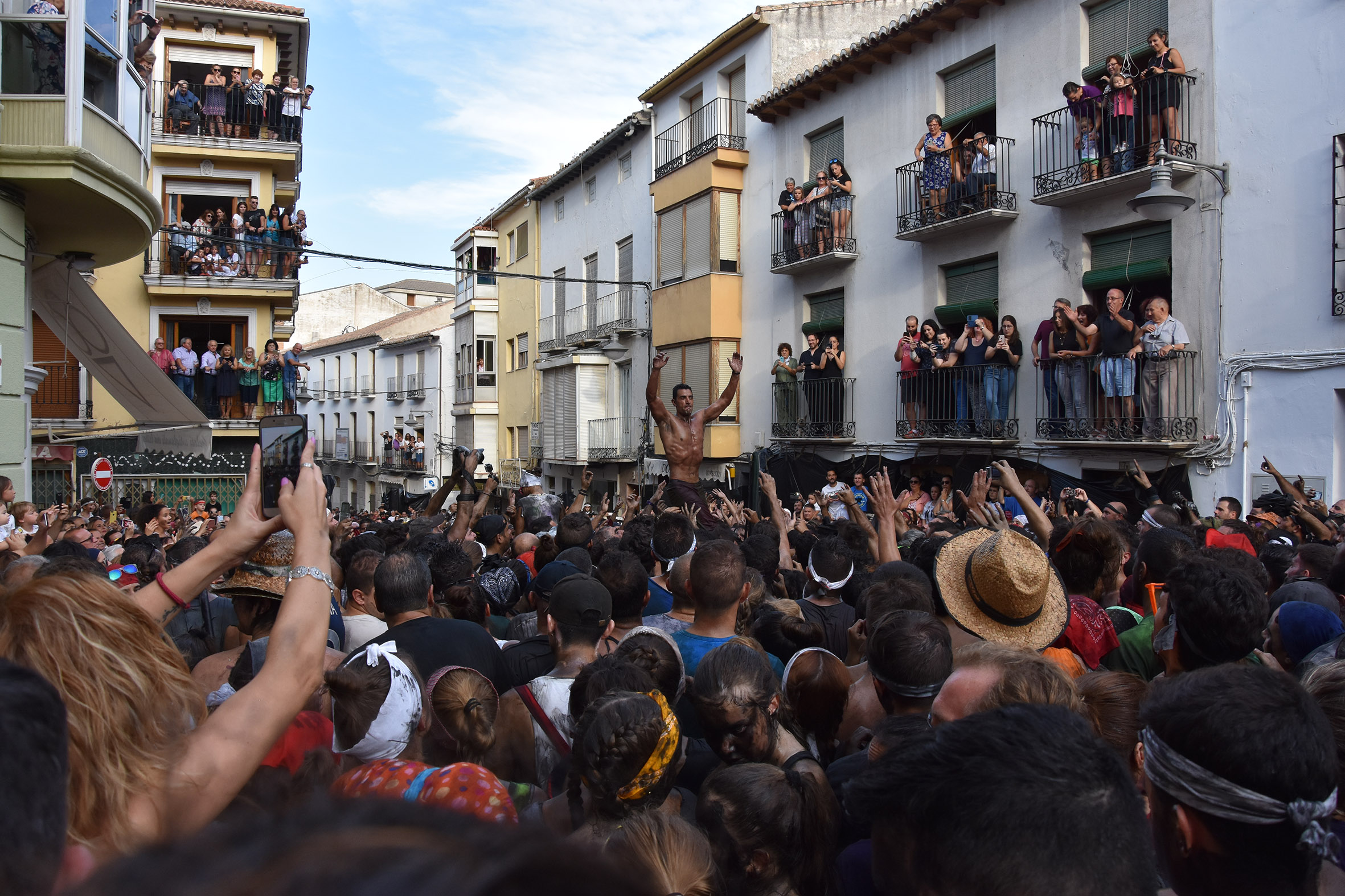 Cascamorras en los Caños Dorados de Baza